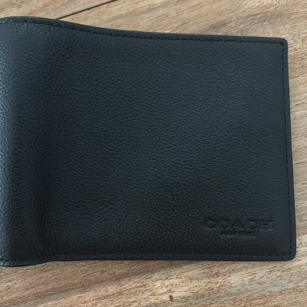 Coach Black Leather Men Wallet
NWOT - Picture 8 of 10